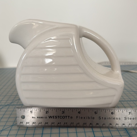 Vintage Feltman Langer USA Pottery
MCM White Ceramic Circle Pitcher - Picture 12 of 14